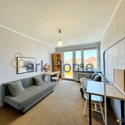 Buy this 3 bed apartment on Aleja Pod Lipami in 61-633 Poznan, Poland