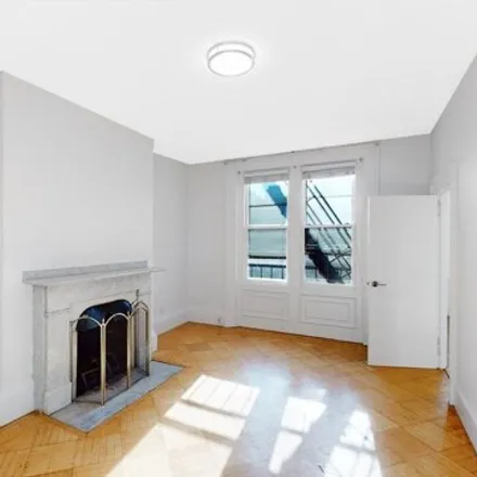 Image 2 - 397 Beacon Street, Boston, MA 02116, USA - Apartment for rent