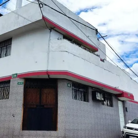 Image 2 - Avenida General Eloy Alfaro, 170307, Quito, Ecuador - House for sale