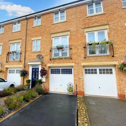 Buy this 4 bed townhouse on Deansleigh in Lincoln, LN1 3QB