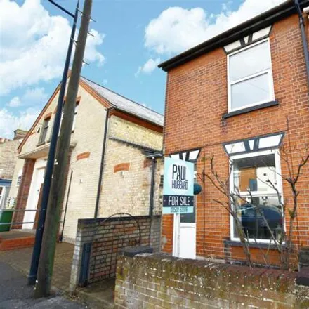 Buy this 3 bed townhouse on Melbourne Road in Lowestoft, NR32 1ST