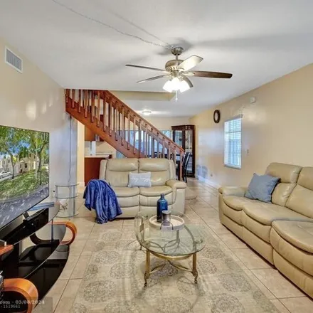 Image 6 - 12195 Southwest 49th Place, Cooper City, FL 33330, USA - House for sale