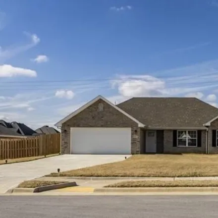 Rent this 3 bed house on Macintosh Way in Centerton, AR 72719
