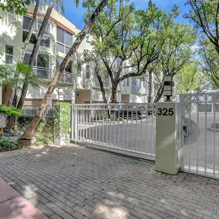 Image 5 - Chabad in South Beach, Meridian Avenue, Miami Beach, FL 33139, USA - Apartment for rent