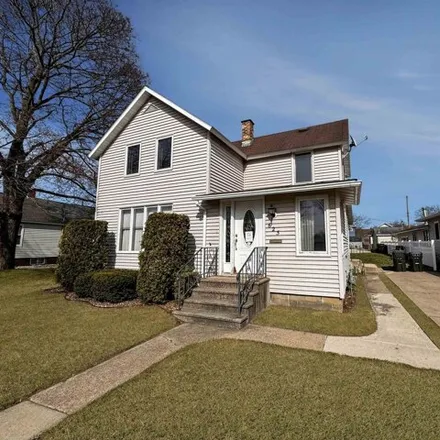 Buy this 3 bed house on 625 South 19th Street in Escanaba, MI 49829