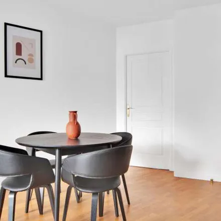 Rent this 2 bed apartment on 42 Avenue Kléber in 75116 Paris, France