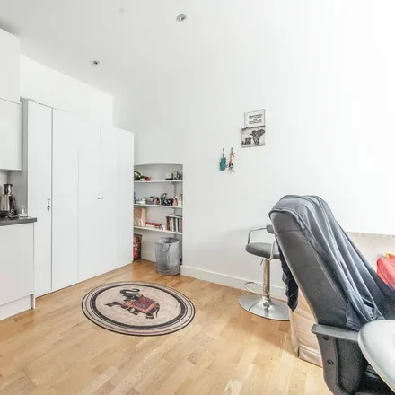Rent this studio apartment on Fordham Court in 9-13 De Vere Gardens, London