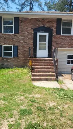 Rent this 3 bed house on South Gate Drive in Southgate Village, Augusta