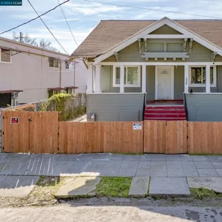 Buy this 5 bed house on 136 East Worth Street in The Homestead, Stockton