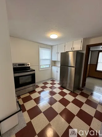 Rent this 2 bed apartment on 118 Belmont Street