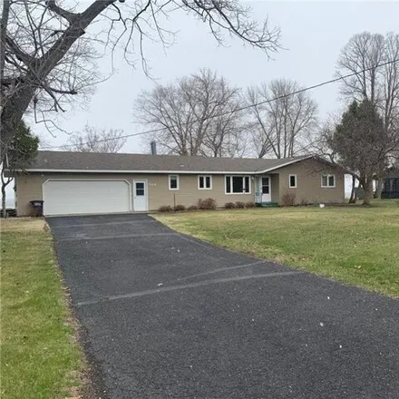 Image 1 - 610 Shorewood Drive, Detroit Lakes, MN 56501, USA - House for sale