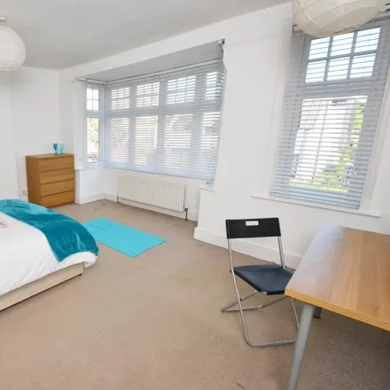 Rent this 5 bed duplex on 22 Wilford Lane in West Bridgford, NG2 7TU