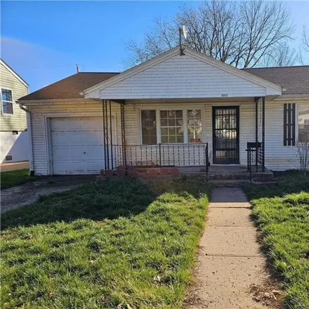 Buy this 3 bed house on 559 Crystal Street in Brunswick, Chariton County