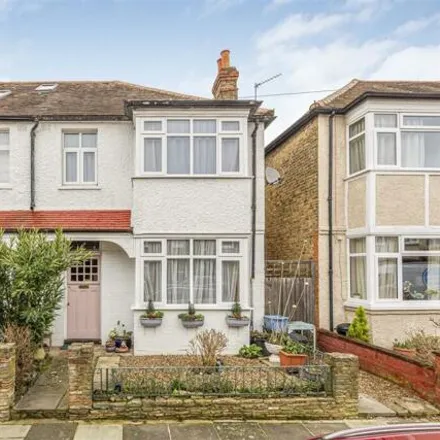 Buy this 4 bed house on 50 Kingsway in London, SW14 7HW