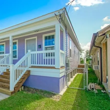 Image 2 - 2519 Desire St, New Orleans, Louisiana, 70117 - House for sale
