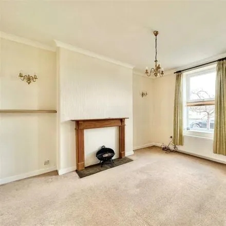 Image 2 - 55 Meadow Lane, Stockport, SK12 2ES, United Kingdom - Townhouse for sale