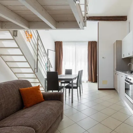 Image 4 - Via Sant'Isaia 80, 40123 Bologna BO, Italy - Apartment for rent
