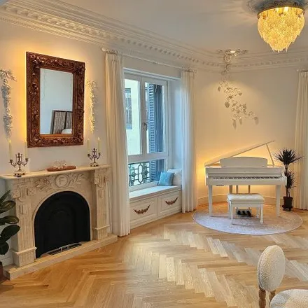 Rent this 4 bed apartment on Calle de Valverde in 1, 28004 Madrid