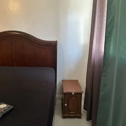 Image 3 - 1816 Faxon Avenue, Bakersfield, CA 93304, USA - Room for rent