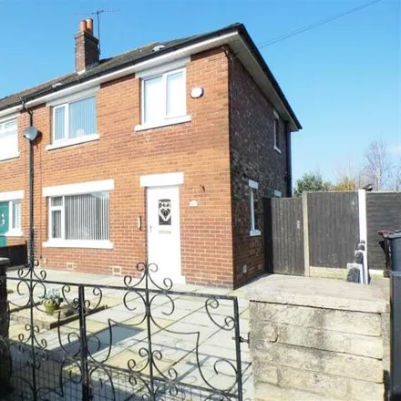 Buy this 3 bed duplex on Attlee Road in Knowsley, L36 6BG