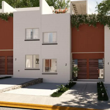 Buy this studio house on Prolongación Fray Sebastián de Gallegos in San José de los Olvera, 76901 El Pueblito