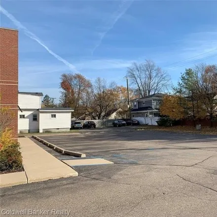 Image 5 - 610 East 11 Mile Road, Royal Oak, MI 48067, USA - Apartment for rent