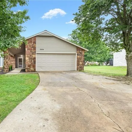 Buy this 3 bed house on 3099 East Tacoma Street in Broken Arrow, OK 74014
