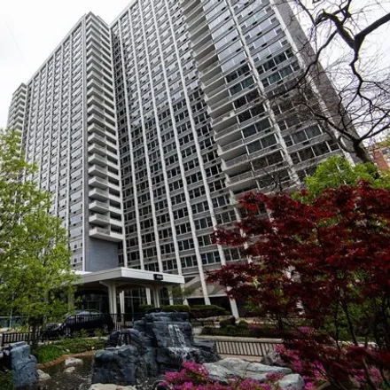 Buy this 1 bed condo on Imperial Towers in 4250 North Marine Drive, Chicago