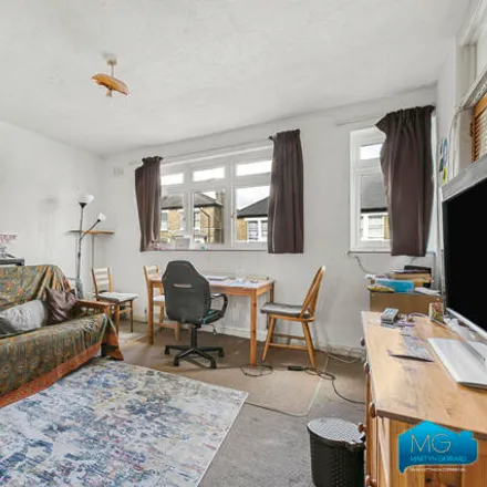 Rent this 1 bed room on 70 Freegrove Road in London, N7 9RQ