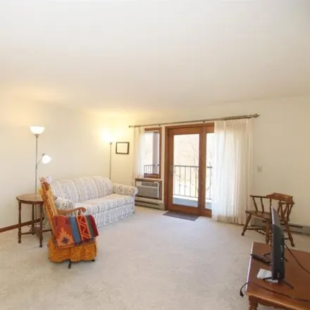 Image 4 - 1247 Wood Way Drive, West Bend, WI 53090, USA - Condo for sale