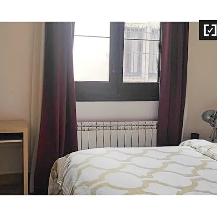 Rent this 4 bed room on Madrid in Calle de la Concepción Jerónima, 35