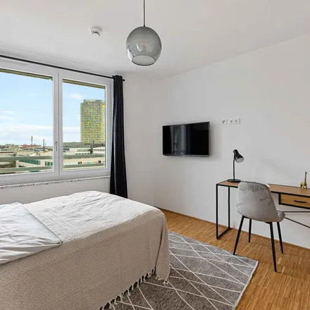 Rent this 1 bed apartment on Tübinger Straße 13 in 80686 Munich, Germany