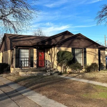 Buy this 3 bed house on 668 West Oak Street in Olney, TX 76374