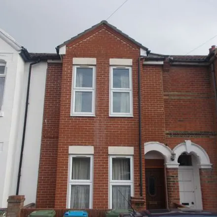 Rent this 5 bed townhouse on 16 Livingstone Road in Bevois Mount, Southampton