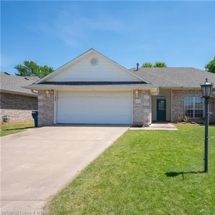 Buy this 3 bed house on 7313 Red Pine Drive in Fort Smith, AR 72916