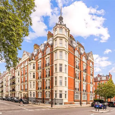 Image 2 - The Royal Hospital Chelsea, Mulberry Square, London, SW1W 8BQ, United Kingdom - Apartment for rent