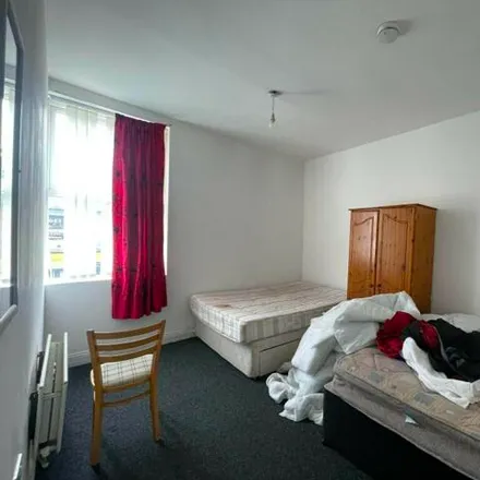 Image 5 - Ramsdens, 81 Shields Road, Newcastle upon Tyne, NE6 1DL, United Kingdom - Apartment for rent