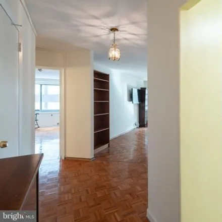 Image 8 - The Philadelphian, 2401 Pennsylvania Avenue, Philadelphia, PA 19130, USA - Condo for sale