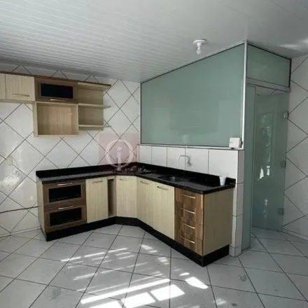 Rent this 2 bed apartment on P&H 10 in Rua Vesúvio 225, Comasa