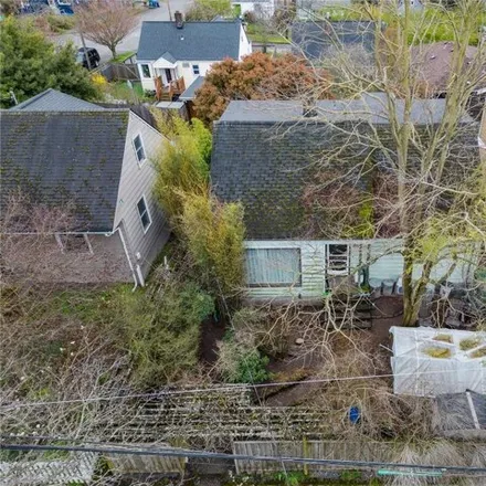 Buy this 3 bed house on 607 Northwest 50th Street in Seattle, WA 98107