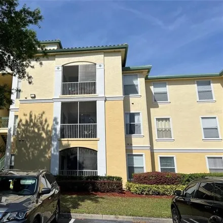 Buy this 3 bed condo on 3250 Legacy Court in Four Corners, FL 34747