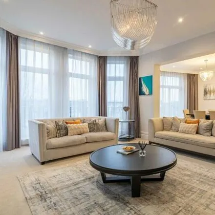 Image 2 - 103-121 Barkston Gardens, London, SW5 9AF, United Kingdom - Room for rent