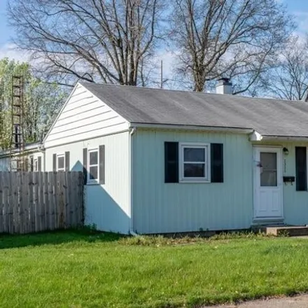 Buy this 3 bed house on 2325 East 4th Street in Mishawaka, IN 46544