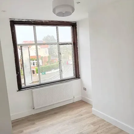 Image 6 - Bethell Avenue, Cranbrook Road, London, IG1 4UG, United Kingdom - Apartment for rent