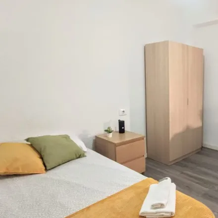 Rent this 6 bed room on Calle del Progreso in 8, 46100 Burjassot