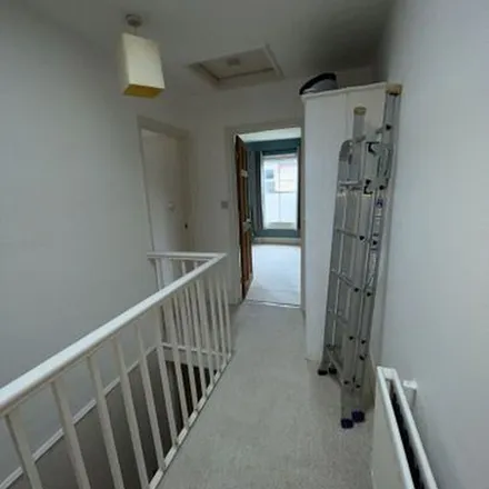 Rent this 2 bed townhouse on 81 Sedgwick Street in Cambridge, CB1 3AL