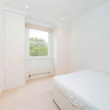 Image 7 - Boston House, 31 Collingham Road, London, SW5 0LX, United Kingdom - Apartment for sale