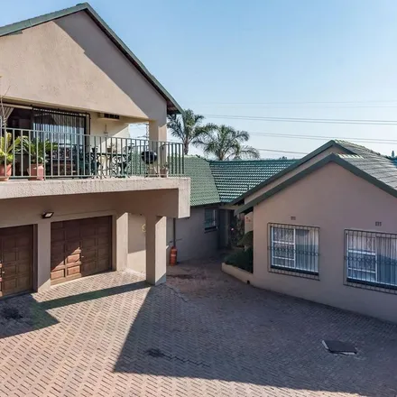 Image 7 - Ruhamah Drive, Helderkruin, Roodepoort, 1724, South Africa - Apartment for rent