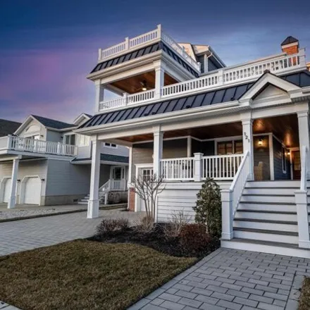 Buy this 6 bed house on 121 27th Street in Avalon, Cape May County