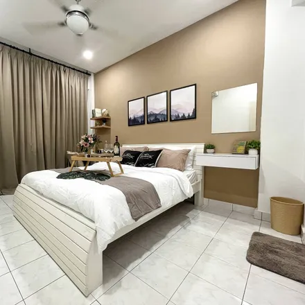 Image 1 - 3M Minimart, Persiaran Surian, Mutiara Damansara, 47800 Petaling Jaya, Selangor, Malaysia - Apartment for rent